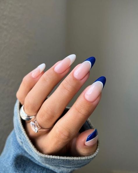 Blue Fall Nail Designs, Navy Blue And White Nails, Navy French Tip Nails, Navy Blue Fall Nails, Sept Nails, Fall French Nails, Fall Nails French, Sparkly French Tip Nails, Blue Fall Nails