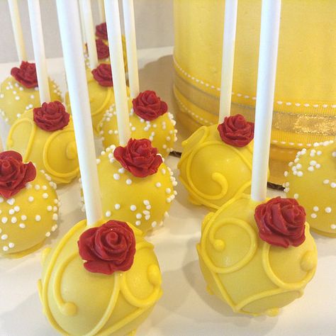 Red Roses Dessert Table, Beauty And The Beast Cakepops, Beauty And Beast Party Ideas, Beauty The Beast Birthday Party, Bell Birthday Party Ideas Princess, Bell Theme Quinceanera, Beauty And The Beast Wedding Favors, Beauty And The Beast 2nd Birthday Party, Beauty And The Beast 15 Theme