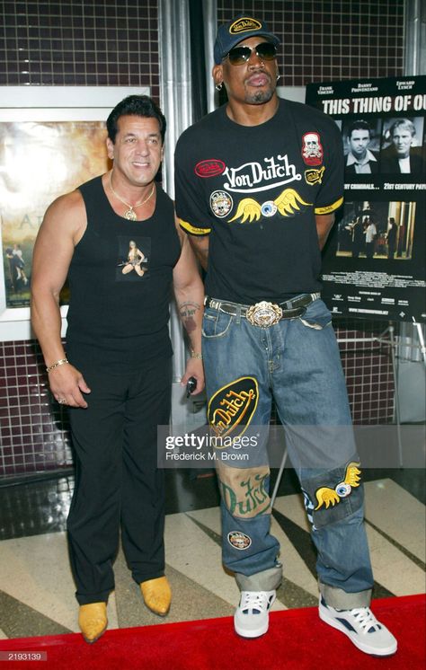 Dennis Rodman wearing Von Dutch at the film premiere of "This Thing Of Ours" with Chuck Zito in Hollywood (2003) Denis Rodman Style, Dennis Rodman Style, Dennis Rodman Fashion, Dennis Rodman Outfit, Chuck Zito, Von Dutch Outfit, Denis Rodman, 2000s Men, Film Premiere