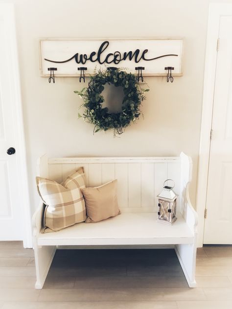 Diy Farmhouse Bench With Back, White Pew Bench Entryway, Foyer Bench Decor, Church Bench Ideas, Entry Way Bench Styling, Farmhouse Entryway Ideas With Bench, Pew Bench Entryway, Entry Bench Decor Entryway, Entry Bench Decor