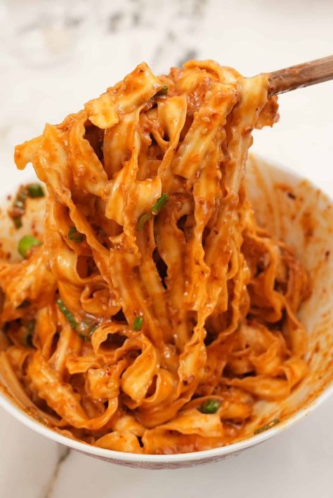 Spicy Gochujang Noodles Veggies With Chicken, Spicy Korean Noodles, Vegan Korean Food, Gochujang Noodles, Cj Eats, Gochujang Recipe, Cold Sesame Noodles, Pinch Of Yum, Best Pasta Dishes