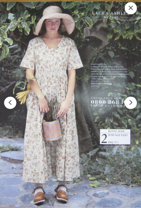 Grandma Core Fashion, Laura Ashley 1980s, Laura Ashley Vintage, Vintage Laura Ashley, 1980's Fashion, Laura Ashley Dress, Vintage Midi Dresses, 1990's Fashion, Dresses Uk