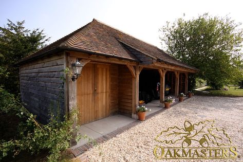 Lockable store room with oak posts Closed In Carport, Log Garage, Oak Garage, Oak Framed Extensions, Carport With Storage, Timber Garage, Garage Construction, Oak Framed Buildings, Garage Loft