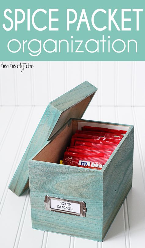 GREAT way to organize spice packets! Packet Organization, Perfect Pantry, Minted Art, Spice Cabinet, Art Lifestyle, Kitchen Cabinets Makeover, Spice Organization, Pantry Organization, Diy Organization