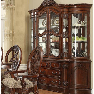 Classical Crockery Unit Design, Glass Almirah, Chandelier Wedding Decor, Oak China Cabinet, Tuscany Decor, Crockery Cabinet, Display China, Crockery Unit Design, Indian Room