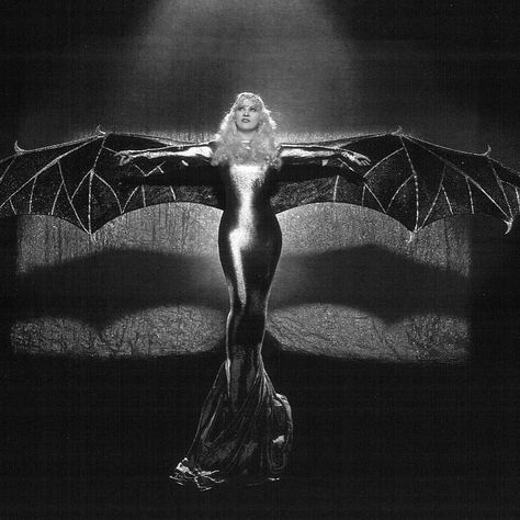 This Was Fashion on Instagram: “Mae West photographed as a bat, spider, and butterfly for Belle of the Nineties (1934). Costume Design by Travis Banton. Tag…” Fly Costume, Don Pedro, Bat Costume, Horror Vintage, 17 August, Hollywood Costume, Mae West, Norma Jeane, Beltane