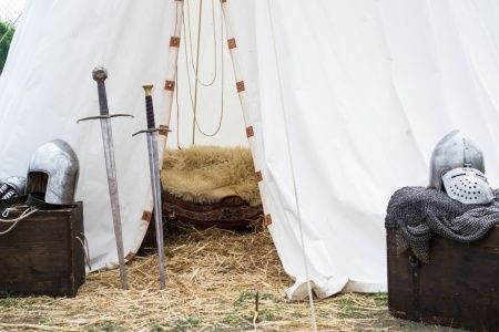 Medieval Tournament Aesthetic, Medieval Tent, Common Courtesy, Aedion Ashryver, Army Camp, Queen Of Shadows, Brienne Of Tarth, Camping Site, Camp Jupiter