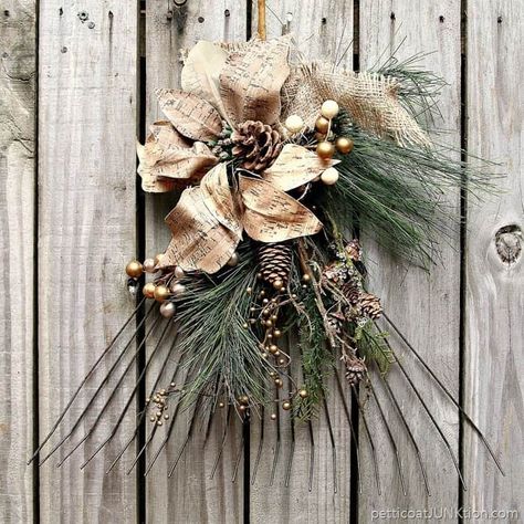 diy rake wreath with greenery for Fall and Winter 3 Rake Wreath, Rake Decor, Recycled Diy, Round Things, The Rake, Thrift Store Decor, Junk Art, Remember Me, Funky Junk