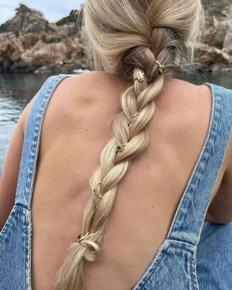 Annie Walker, Cowgirl Aesthetic, Fishtail Braid, Hair 2024, Mode Vintage, Book Aesthetic, Hair Goals, Hair Inspo, Cute Hairstyles