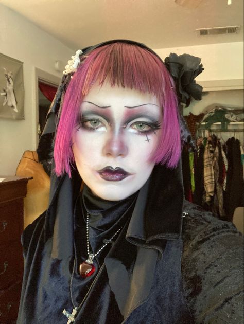 Pink Vkei Makeup, Vkei Makeup, Skeleton Clothes, Corpse Paint, Fun Makeup, Alternative Makeup, Make Up Inspo, Gothic Makeup, Makeup Tattoos