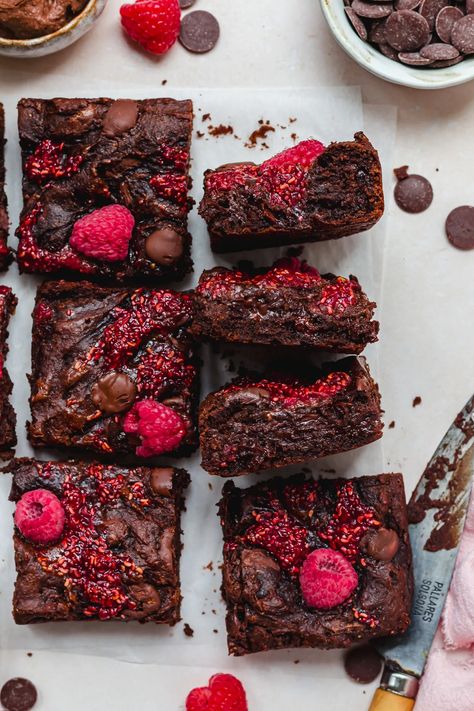 Chocolate Raspberry Fudge Brownies (Vegan Gluten-Free) Raspberry Brownies Recipe, Vegan Chocolate Raspberry Cake, Chocolate Raspberry Fudge, Vegan Chocolate Raspberry, Raspberry Fudge, Sugar Free Fudge, Chocolate Raspberry Brownies, Brownie Vegan, Coconut Brownies