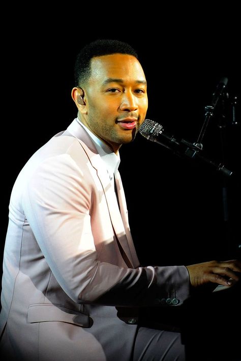 13 Wedding-Worthy John Legend Songs That Aren't "All of Me" All Of Me John Legend, You And I John Legend, All Of Me Loves All Of You John Legend, Love Me Now John Legend, John Prine Songs, John Mayer Songs, Chrissy Teigen John Legend, African American Literature, Funny Wedding Photos