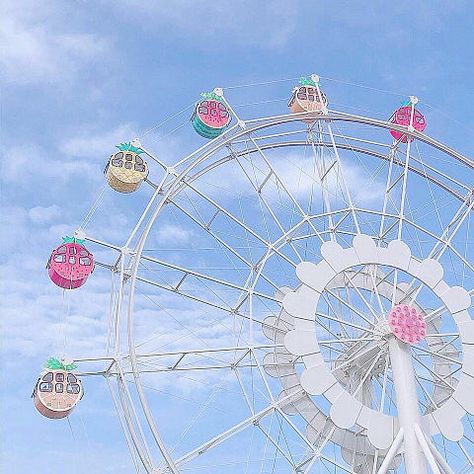 Blue Ferris Wheel Aesthetic, Pastel Summer Aesthetic, Aesthetic Ferris Wheel, Ferris Wheel Aesthetic, Wheel Aesthetic, Flower Park, Flower Displays, Kobe Japan, Flower Display