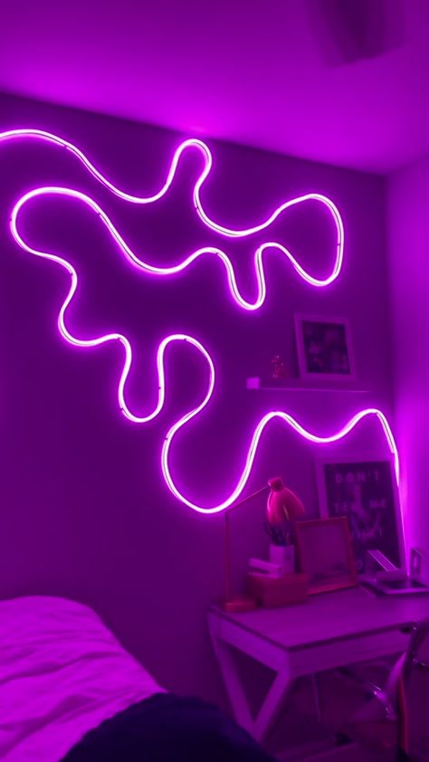 Neon Aesthetic Living Room, Led Wire Lights Ideas, Small Waxing Room Ideas, Led Rope Lights Bedroom, Neon Bedroom Ideas, Led Room Aesthetic, Neon Room Aesthetic, Led Light Art, Neon Room Decor