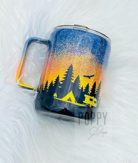 Tumbler Mug Ideas, Camping Tumbler Cup Ideas, Camping Tumbler Ideas, Camping Glitter Tumbler, Sunset Tumbler Cups, Sunset Glitter Tumbler, Camper Tumbler Cups, Mountain Sunset Glitter Tumbler, Sunset Lake Tumbler Cup