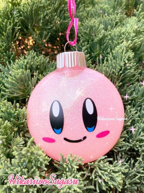 Glitter Ornaments Ideas, Christmas Decor Diy Crafts, Kirby Christmas, Christmas Ideas Diy, Acorn People, Diy Christmas Home Decor, Character Ornaments, Christmas Glitter Ornaments, Diy Xmas Ornaments