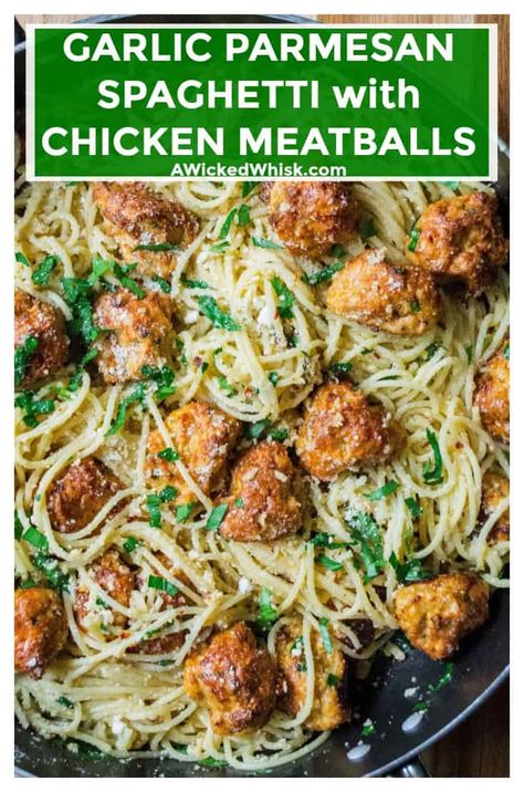 Garlic Parmesan Spaghetti, Meatballs Parmesan, Easy Spaghetti Recipe, Tender Baked Chicken, Best Chicken Spaghetti Recipe, Spaghetti With Chicken, Spaghetti Chicken, Parmesan Spaghetti, Baked Chicken Meatballs