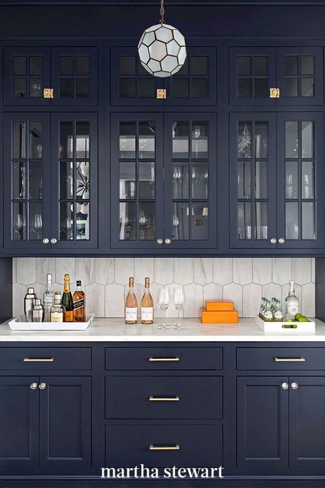 There's a fine line between a well-stocked bar and one that's over-stuffed. Keep your inventory organized and orderly by placing your favorite accouterments on trays. That way, you'll never overstock your home bar setup. #hometour #homedesign #homedecor #marthastewart #inspiration #details Elegant Home Bar, Lakehouse Kitchen, Home Bar Ideas, Kitchen Cabinet Color Ideas, Modern Design Trends, Butler’s Pantry, Home Bars, Cabinet Color, Kitchen Tables