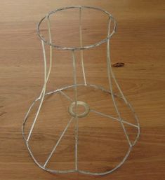 Recover Lamp Shades, Lampshade Tutorial, Luminaria Diy, Wire Lampshade, Lampshade Frame, Diy Lampshade, Make A Lampshade, Diy Luminaire, Antique Lamp Shades