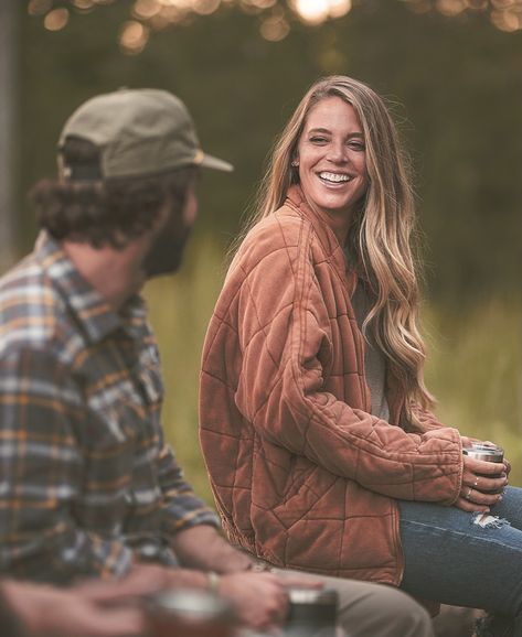 Lauren Akins Hair, Lauren Akins Style, Thomas Rhett Songs, Lauren Akins, Granola Fits, Women Reference, Thomas Rhett, Fashion Goals, Wedding Photos Poses