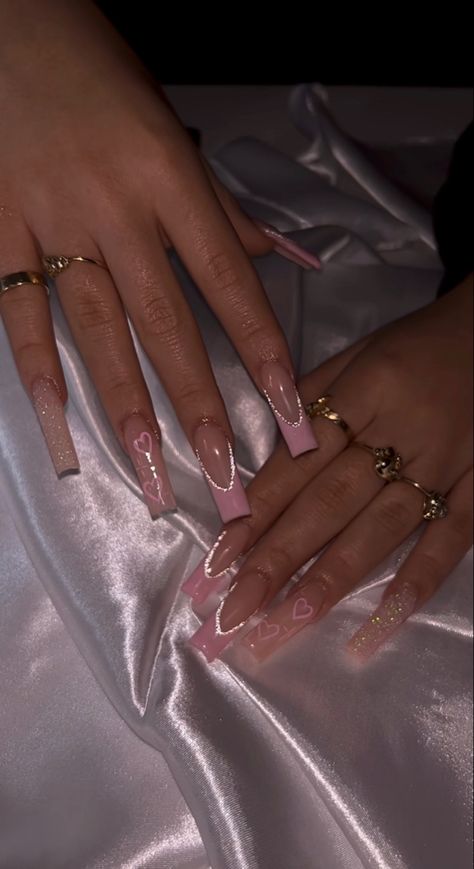 21st Acrylic Nails, Long Acrylic Nail Designs Glitter, Acrylic Nails Glitter Designs, Pink Sparkly Acrylic Nails Glitter, Hoco Nails Long, Nails Without Rhinestones, Trendy Birthday Nails 2023, Birthday Nails Ballerina, Gelx Apres Nail Designs Square