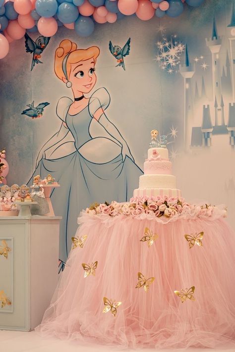 Cinderella Baby Shower Theme, 1st Birthday Princess Theme, Adult Princess Party, Cinderella Birthday Theme, Cinderella Party Theme, Cinderella Baby Shower, Cinderella Birthday Cake, Princess Birthday Decorations, Princess Birthday Party Decorations