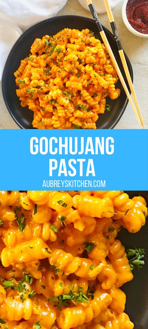 Gochujang pasta on a black plate with chopsticks. Gochujang Noodles With Chicken, Easy Dinner Recipes Korean, Gochujang Recipe Pasta, Gogugang Noodles, Korean Rose Pasta, Recipes With Date Paste, Gojuchang Pasta, Easy Korean Dinner Recipes, Korean Pasta Recipes