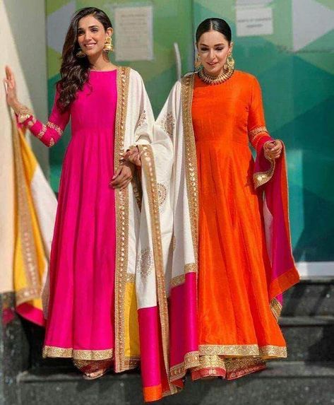 f016e59c7ad8b1d72903bb1aa5720d53desc45934932ri Asian Attire, Silk Anarkali Suits, Desi Dress, Suits Punjabi, Indian Designer Suits, Salwar Kamiz, Party Kleidung, Dress Indian, Dress Indian Style