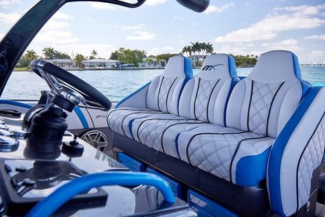 Boat Upholstery, Boat Seats, Fast Boats, Seat Design, Boat Design, Sun Lounger, Outdoor Sofa, Furniture Design, Upholstery