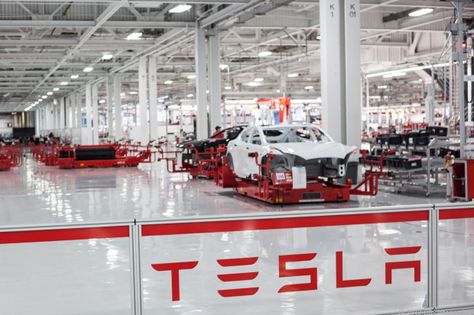 Electric Semi Truck, Tesla Company, Tesla Factory, New Luxury Cars, Tesla Motors, Tesla Car, Assembly Line, Electric Vehicles, Tesla Model S