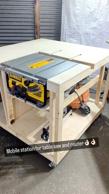 Garage Workbench Plans, Table Saw Workbench, Portable Table Saw, Workbench Plans Diy, Diy Table Saw, Woodworking Bench Plans, Tool Storage Diy, Workbench Plans, Carpentry Diy