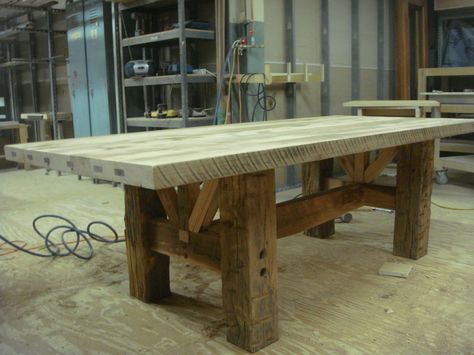 Beam Furniture, Diy Esstisch, Farmhouse Table Plans, Wood Table Design, Timber Table, Outdoor Patio Table, Barn Wood Projects, Budget Design, Diy Farmhouse Table