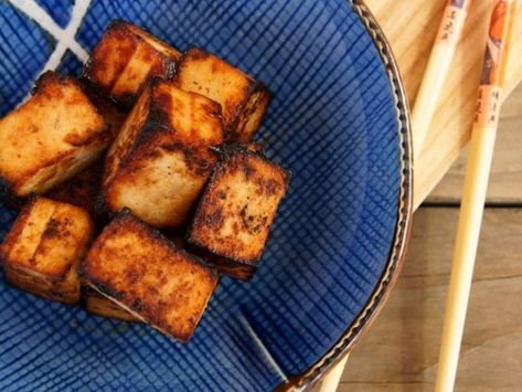 11 Kid Friendly Tofu Recipes They're Guaranteed to Eat Ginger Tofu, Best Tofu Recipes, Weekend Recipes, Tofu Marinade, Garlic And Ginger, Apple Sauce Recipes, Asian Vegetables, Marinated Tofu, Tofu Recipe