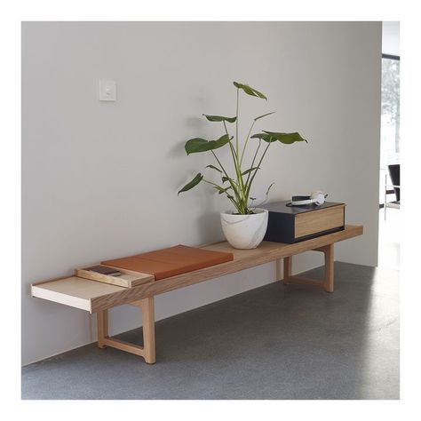 Scandinavian Bench, Norwegian Furniture, Japan Interior, Scandinavian Furniture Design, New Bedroom Design, Heirloom Furniture, Scandinavian Furniture, Creative Furniture, Wooden Bench