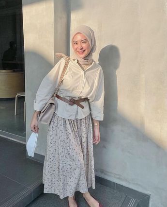 Kuliah Outfit, Outfit Ngampus, Fesyen Islam, Rok Outfit, Muslim Outfits Casual, Hijab Aesthetic, Hijabi Fashion Casual, Ootd Dress, Outfit Vintage