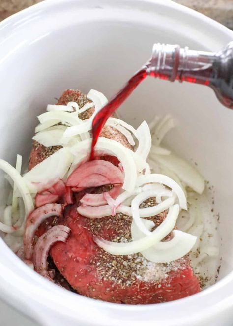 Italian Red Wine Roast Beef is such an easy crock-pot meal! Red Wine Roast, Red Wine Beef Roast, Top Round Roast Recipe, Italian Roast Beef, Roast Beef Crock Pot Recipes, Italian Red Wine, Beef Roast Crock Pot, Red Wine Beef, Rolled Roast