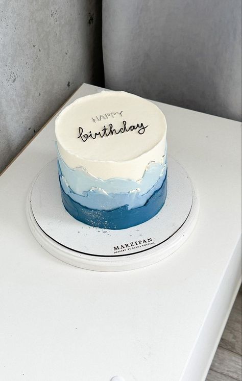 Musician Birthday Cake, White Birthday Cake For Men, Cake For 25th Birthday Man, Elegant Cake Designs For Men, Ocean Cake Ideas Simple, Birthday Cake For Boyfriend Creative, Cake Designs Men, Cakes Ideas For Men Birthday, Small Cake Designs For Men