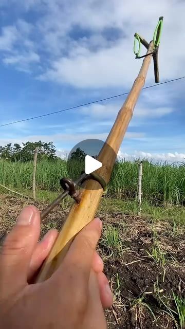 Hunting Crafts, Slingshot Fishing, Diy Slingshot, Budget Monthly, Bamboo Diy, Plan For Life, Bamboo Art, How To Craft, Woodworking Projects That Sell