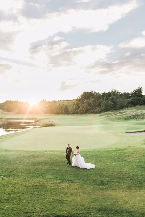 Sunset Wedding Photos Golf Course, Golf Course Wedding Venue Ideas, Golf Course Wedding Photography, Golf Club Wedding Photography, Wedding On A Golf Course, Wedding At Golf Course, Golf Course Elopement, Wedding Golf Course Pictures, Golf Course Reception