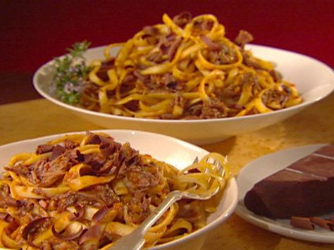 Short Ribs with Tagliatelle Recipe | Giada De Laurentiis | Food Network Tagliatelle Recipe, Giada De Laurentiis Recipes, Short Ribs Recipe, Short Rib, Braised Short Ribs, Giada De Laurentiis, Cooking Channel, Delicious Dishes, Jamie Oliver