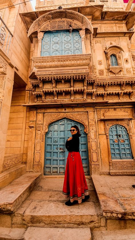 Jaisalmer India travel south asian south asia indian desi travelers travelling Jesalmer Photography, Jaisalmer Photography Travel, Jaisalmer Photography, Rajasthan Trip, Travel Photoshoot, Holiday Travel Destinations, Golden City, Travel Pictures Poses, Historical Places