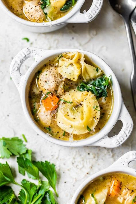 This turkey meatball spinach tortellini soup is an easy, kid-friendly soup and a great way to warm up on a cold winter night. One large bowl is under 300 calories and is very satisfying. #soup Meatball Tortellini, Tortellini Soup With Spinach, Meatball Tortellini Soup, Soup With Spinach, Spinach Tortellini Soup, Turkey Meatball, Spinach Tortellini, Meatball Soup, Eat Seasonal