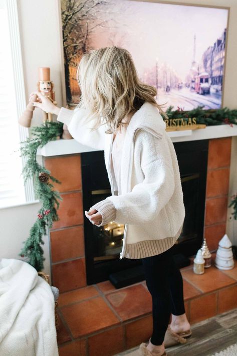 HOLIDAY-LOUNGE-READY: THIS COZY OVERSIZED CARDIGAN | This cozy cardigan is the wearable version of the plush blankets you reach for when cuddled on the couch. + a silky cami under for max holiday lounging. | #TheMomEditStyle #HolidayLounge #HolidayOutfit #CasualHolidayOutfit #CozyCardigan #PlushCardigan #SoftCardigan #OversizedCardigan #SatinTankTop #SatinCami #SilkyCami #Cardigan #Loungewear #HolidayLoungewear #HolidayClothes #OversizedCardiganSweater Cozy Oversized Cardigan For Daywear, Oversized Cozy Cardigan For Daywear, Oversized Cozy Cardigan With Soft Texture, Oversized Cozy Warm Cardigan, Cozy Slouchy Winter Cardigan, Holiday Loungewear, Holiday Movie Night, Casual Holiday Outfits, Satin Tank Top