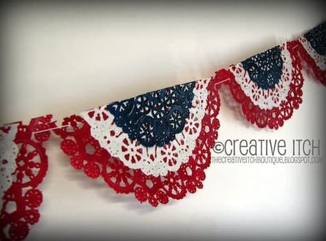 Doily Banner, Patriotic Diy, 4th July Crafts, 4th Of July Ideas, Fourth Of July Decor, Patriotic Crafts, July Ideas, Patriotic Party, בר מצווה