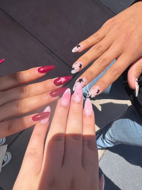 cute
nails 
pretty Trio Matching Nail Designs, Trio Matching Nails, Sister Nails Matching, Nails With Friends, Matching Bestie Nails, Matching Nails With Best Friend, Best Friend Nails Ideas, Japan Nails, Cool Nails