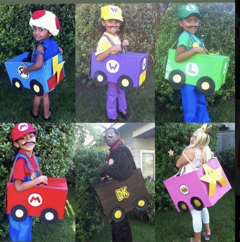 Mario Cart Parade Float, Mario Wagon Costume, Diy Mario Cart Wagon, Mario Cart Halloween Costumes Diy, Mario Cart Halloween Costume, Mario Kart Cardboard Car, Disfraz Mario Kart, Mario Kart Costumes Diy, Mario Cart Charters Costumes