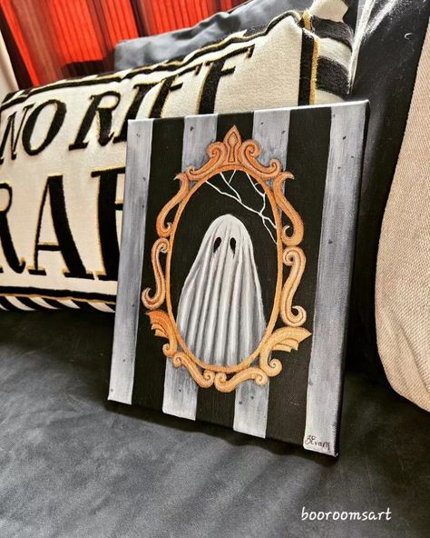 Pastel Ghost Painting, Halloween Inspired Painting Ideas, Ghost Portrait Art, Vintage Mirror Painting, Fall Artwork Ideas, Diy Halloween Framed Art, Ghost In Mirror Tattoo, Gothic Painting Ideas On Canvas Easy, Halloween Canvas Diy