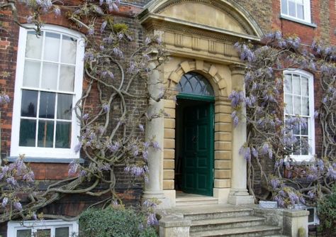 Peckover House, Wisbech, Cambridgeshire Peckover House, Make A Door, George Iv, Metal Fence, Paint Colour, George Iii, Regency Era, The Throne, Nature Flowers