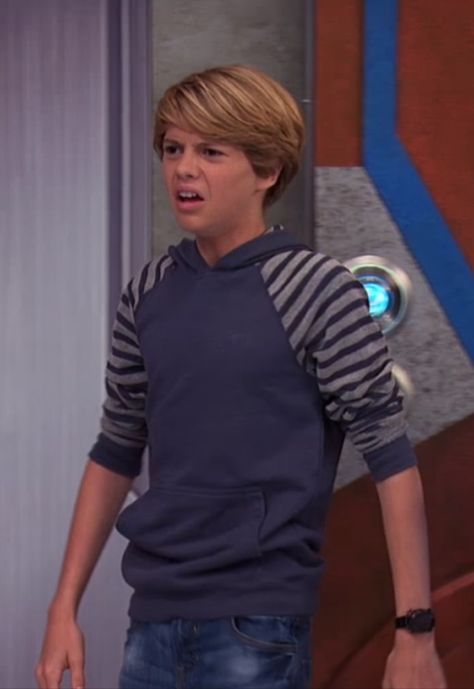 Jace Norman in Henry Danger - Picture 578 of 922 Jase Norman, Hart Wallpaper, Danger Photo, Jason Norman, Lucas Dobre, Henry Hart, Henry Danger Nickelodeon, 2000s Boys, Kid Danger