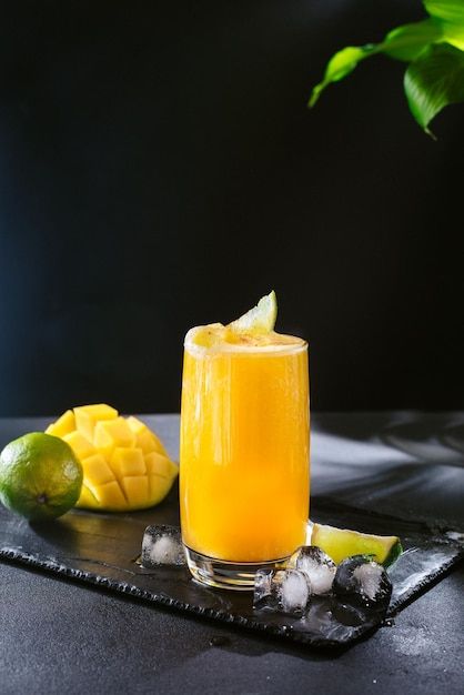 Mango Juice Photography, Collagen Photography, Ice Tea Photography, Juice Photography, Quinoa Fruit Salad, Smoothie Mango, Mango Iced Tea, Cups Recipes, Mango Shake